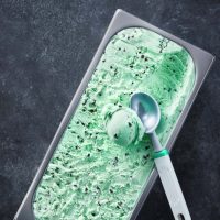 PEPPERMINT CHIP PREMIUM ICE CREAM 5LT