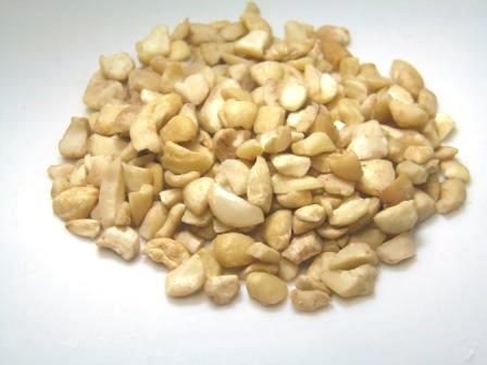 TRUMPS CASHEWS RAW 10X1KG